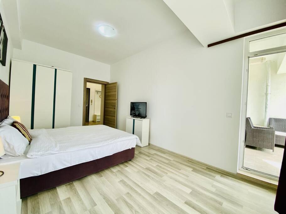 Summerluxe Mamaia Exterior photo